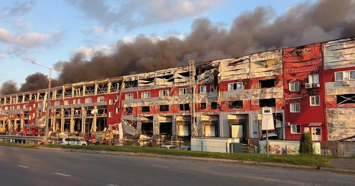 Наслідки атаки на склад ЮНІСЕФ у селищі Білогородка на Київщині