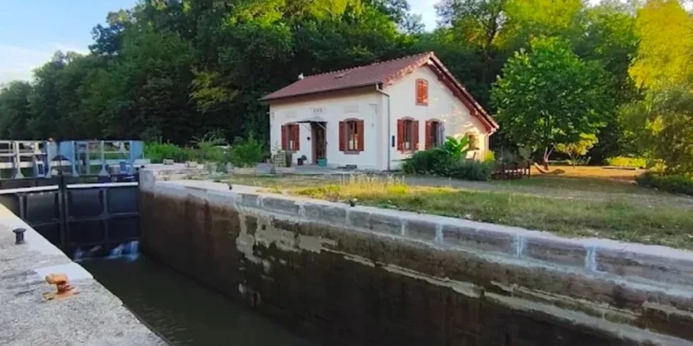Ставок у французькому місті Міттерсайм, біля якого сталася бійка рибалок