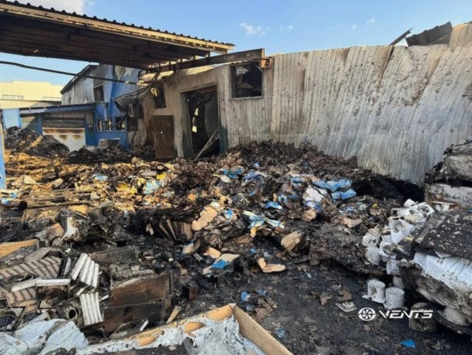 Руйнування на площах підприємства «Вентиляційні системи» у Боярці (фотографії з Facebook-сторінки vents.ua).