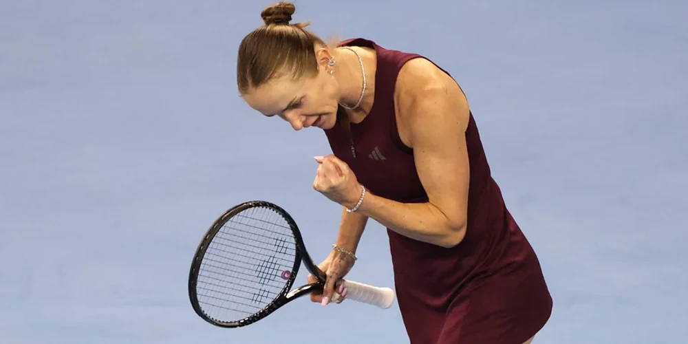 Еліна Світоліна, перша ракетка України, святкує перемогу на турнірі WTA 1000 в Ухані